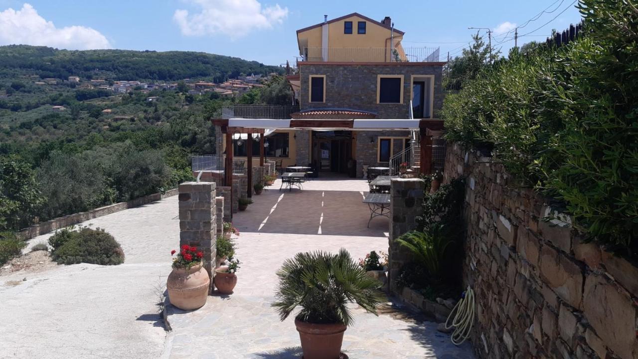 Agriturismo Gli Antichi Sapori - Con Stazione Di Ricarica Veicoli Elettrici Vatolla エクステリア 写真
